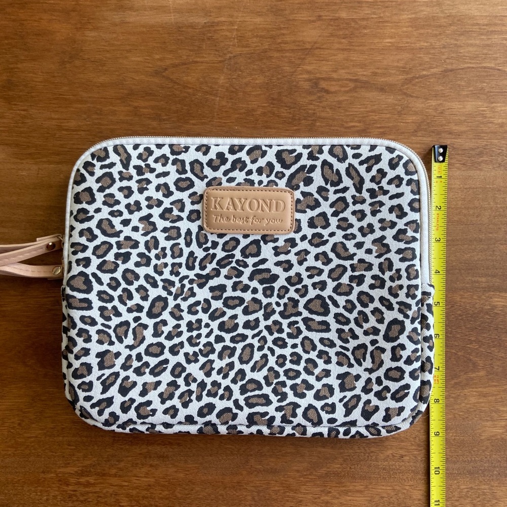 Leopard print tablet case